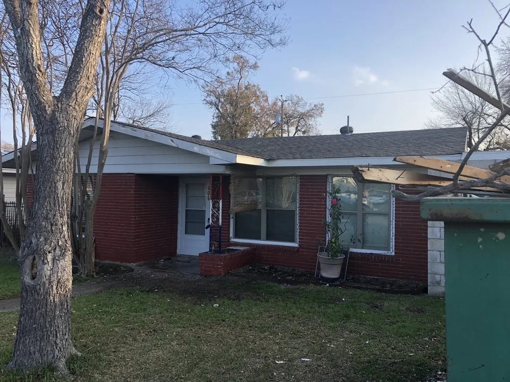 Slide of Jr Guerrero Roofing