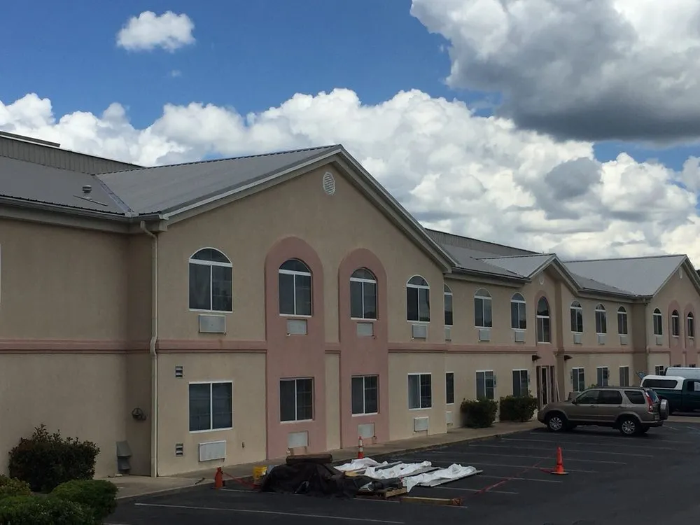 Slide of Jr Guerrero Roofing