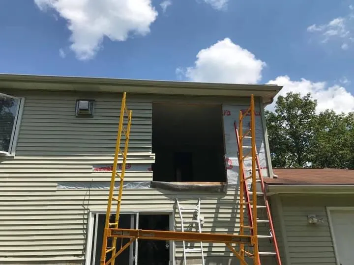 Slide of J&R Home Improvements