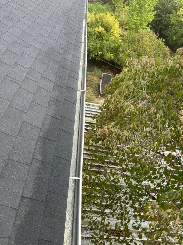 Slide of J&R Roofing & Construction