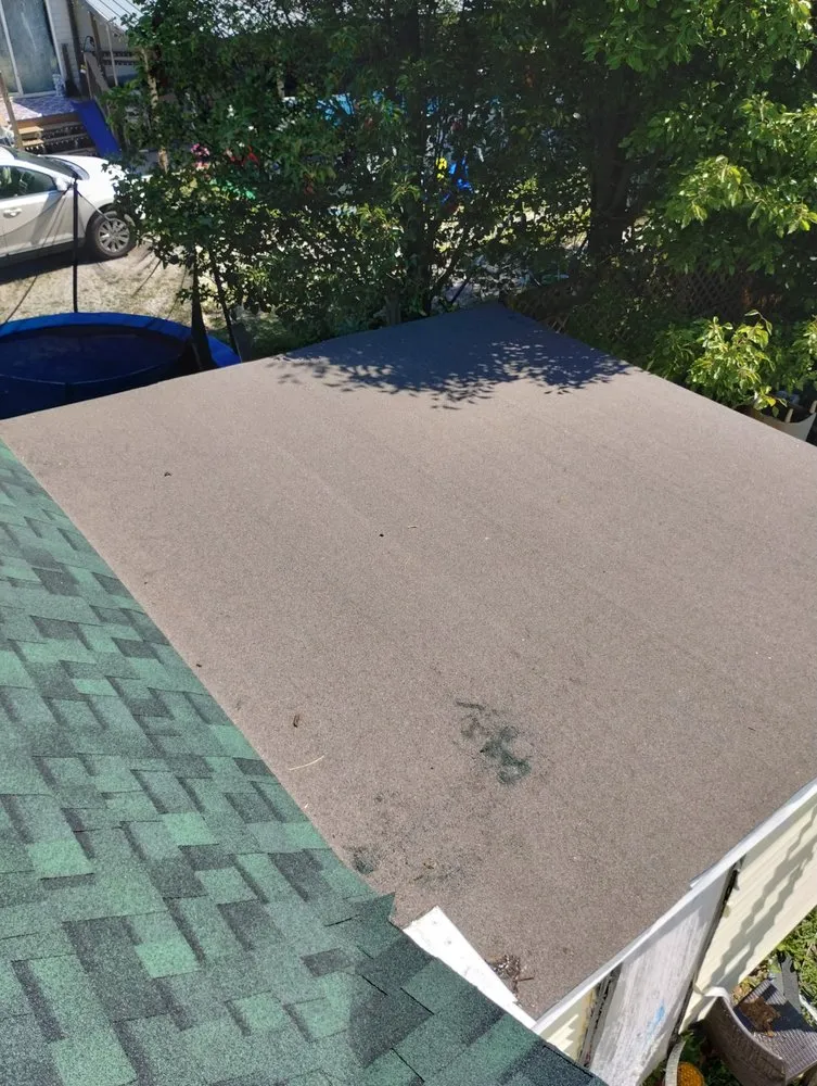Slide of J&R Roofing and Repair