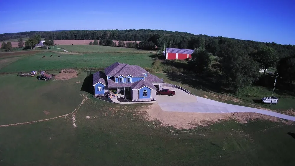 Reliable roof installation experts serving Maceo, KY - JRJ Construction