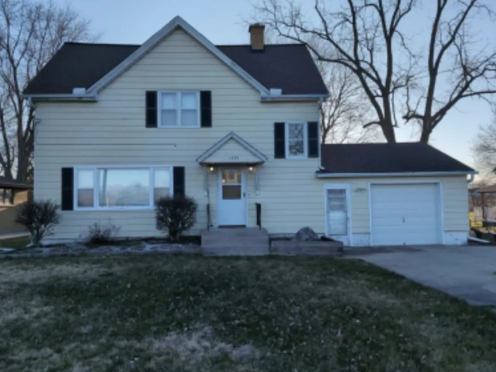 Slide of JRS Roofing Siding