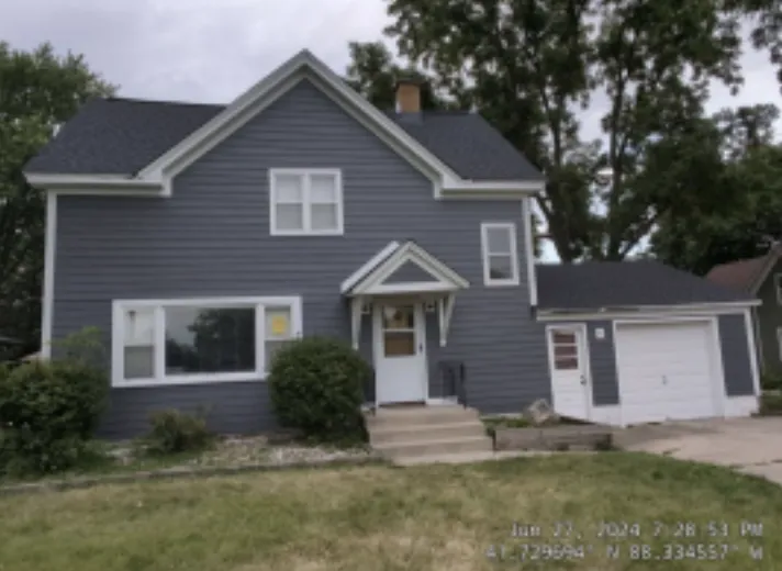 Slide of JRS Roofing Siding