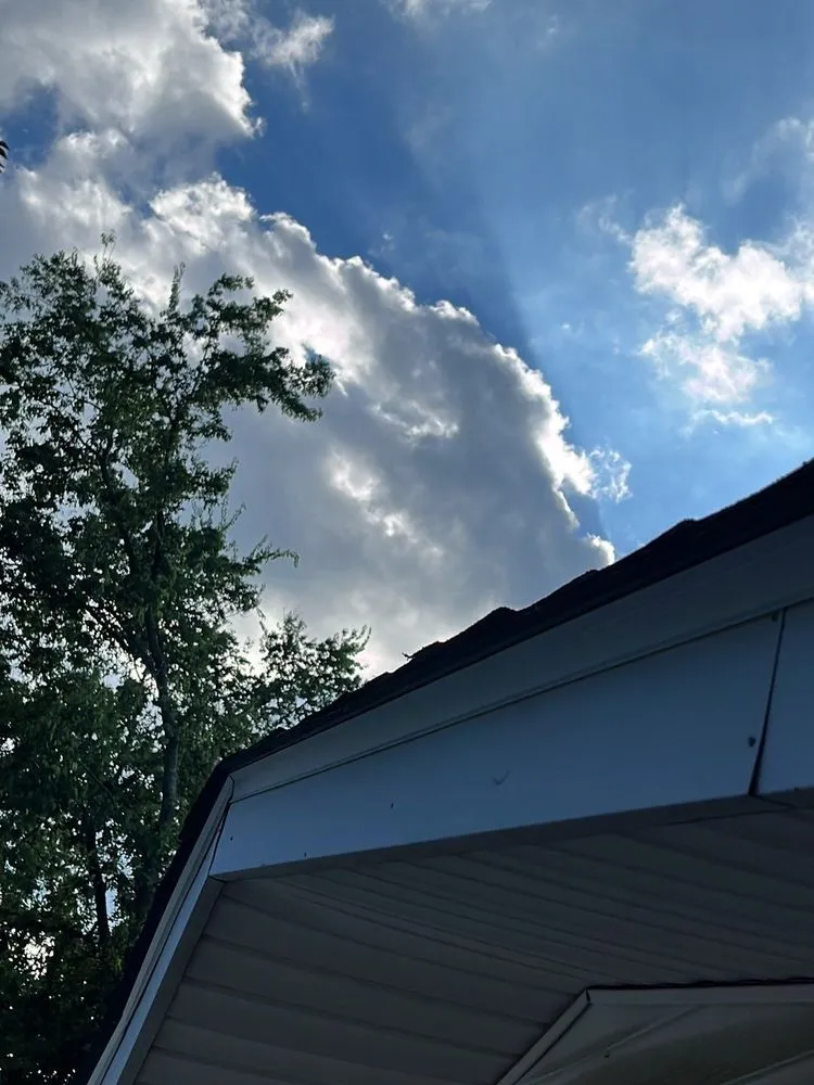 Slide of J’s Roofing