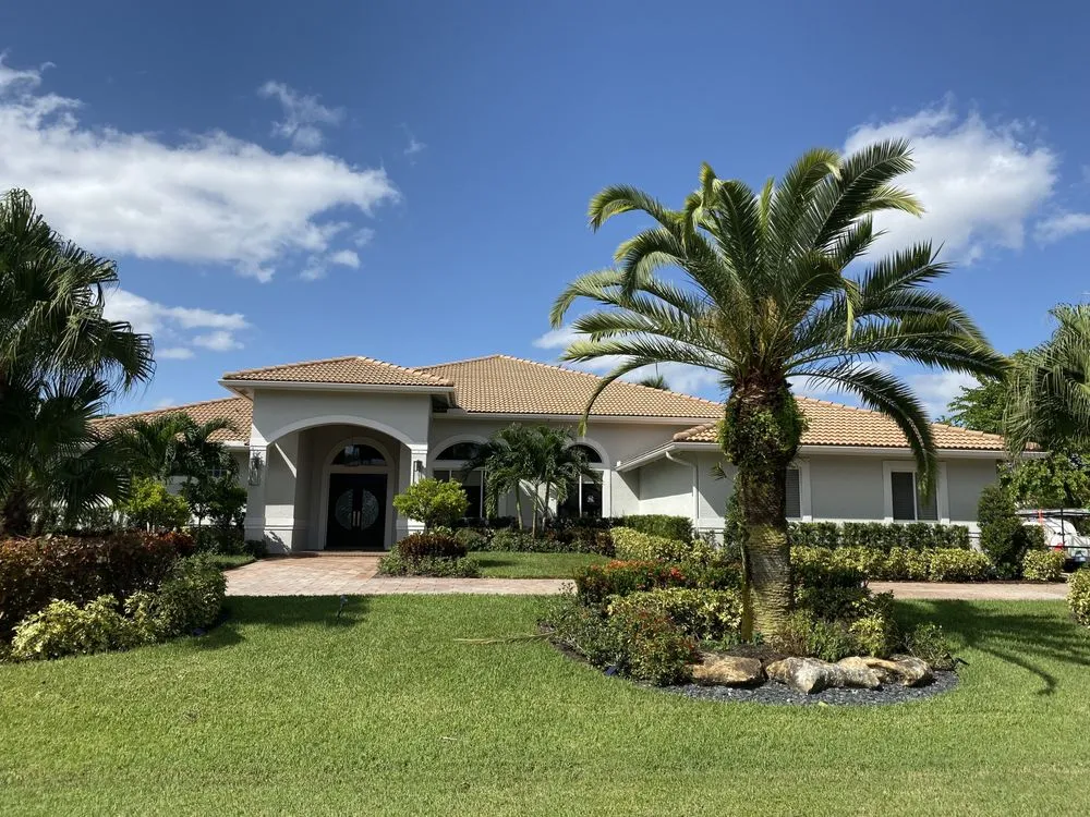 Local flat roof repair in West Palm Beach,, FL - Jsb Pressure Cleaning