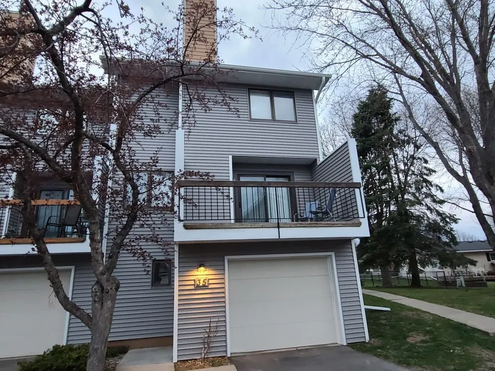 Slide of JTL Custom Construction