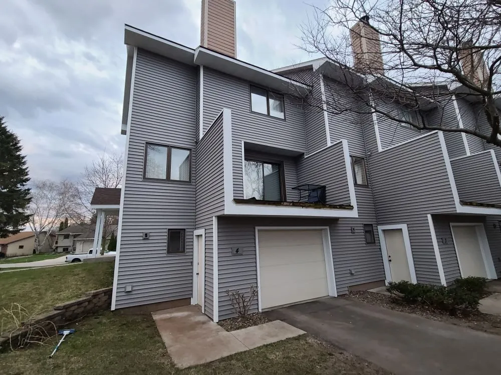 Slide of JTL Custom Construction