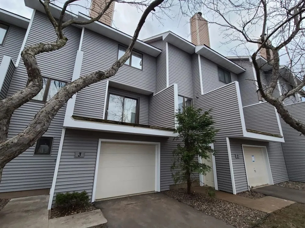 Slide of JTL Custom Construction