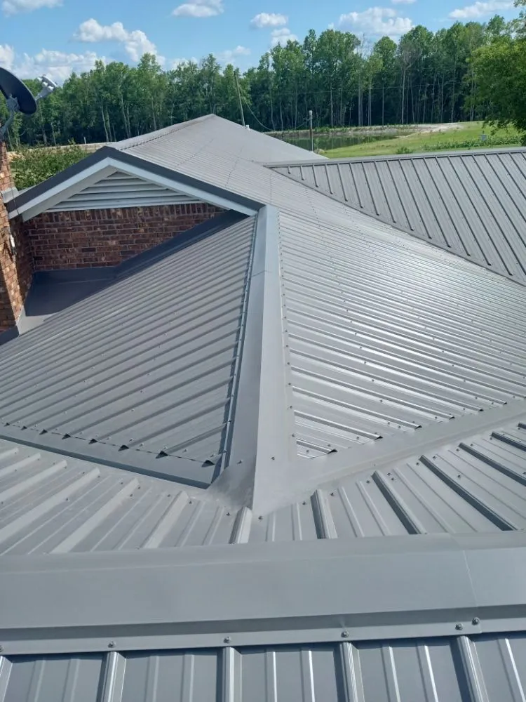 Licensed flat roof repair in Screven, GA by JT's Home Care