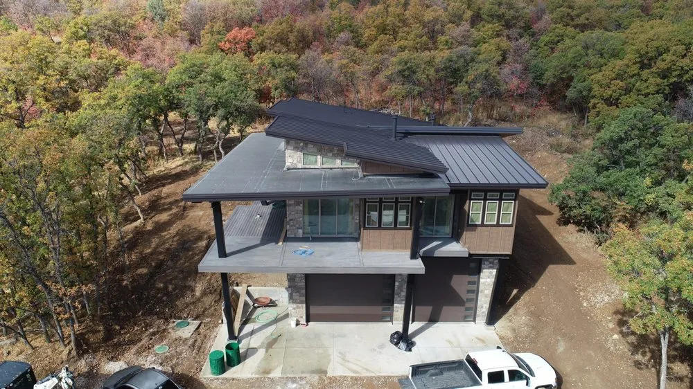 Slide of JTS Roofing