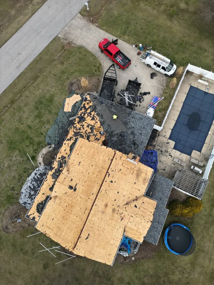 Slide of J&U Roofing