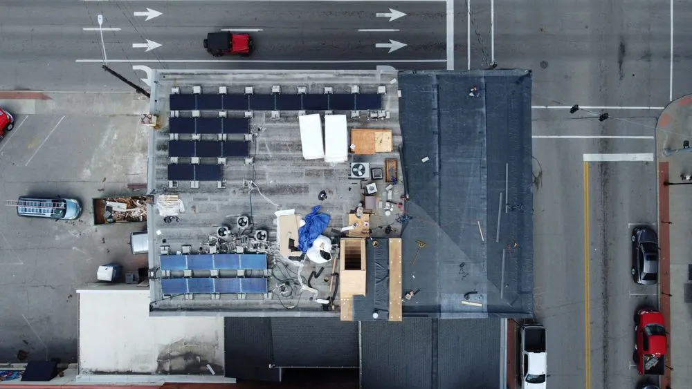 Slide of J&U Roofing