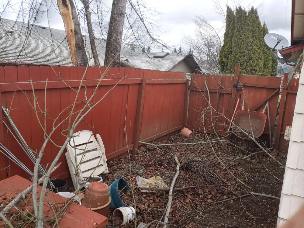 Slide of Juan Godoy’s Landscape and Cleaning Services