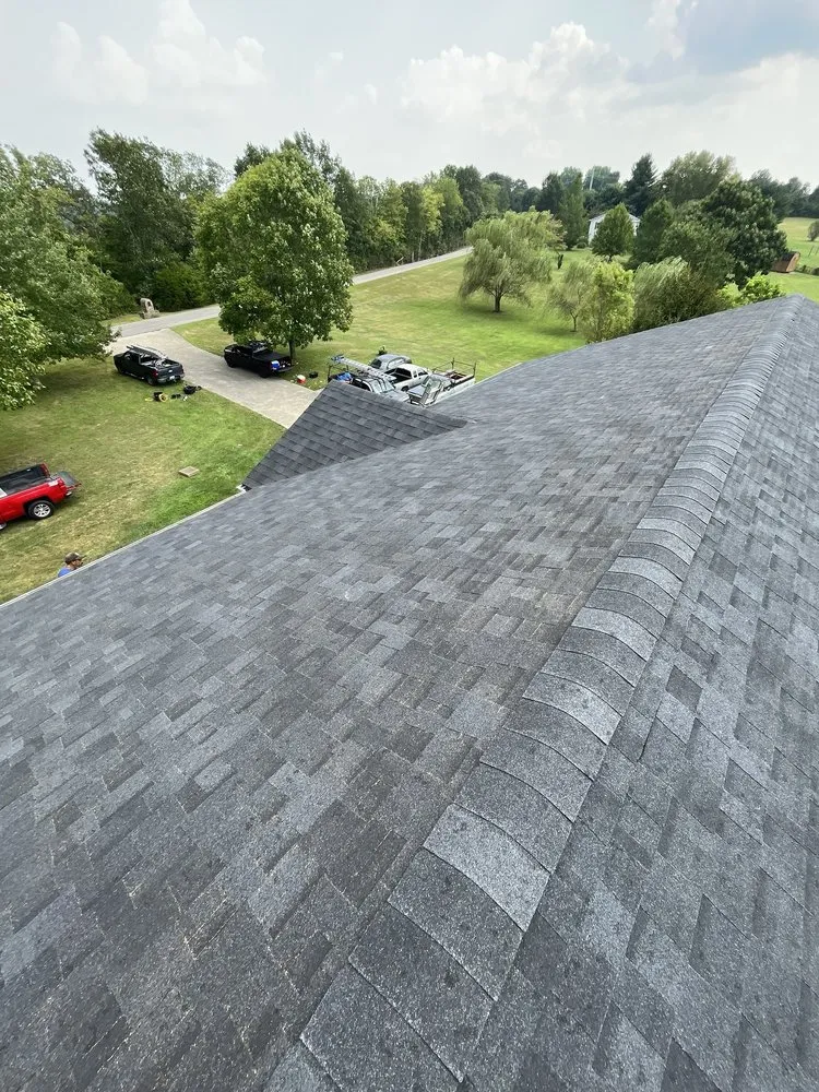 Slide of Juan Lechuga Lira Roofing