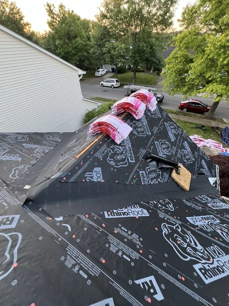 Slide of Juan Lechuga Lira Roofing