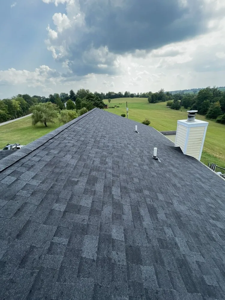 Slide of Juan Lechuga Lira Roofing