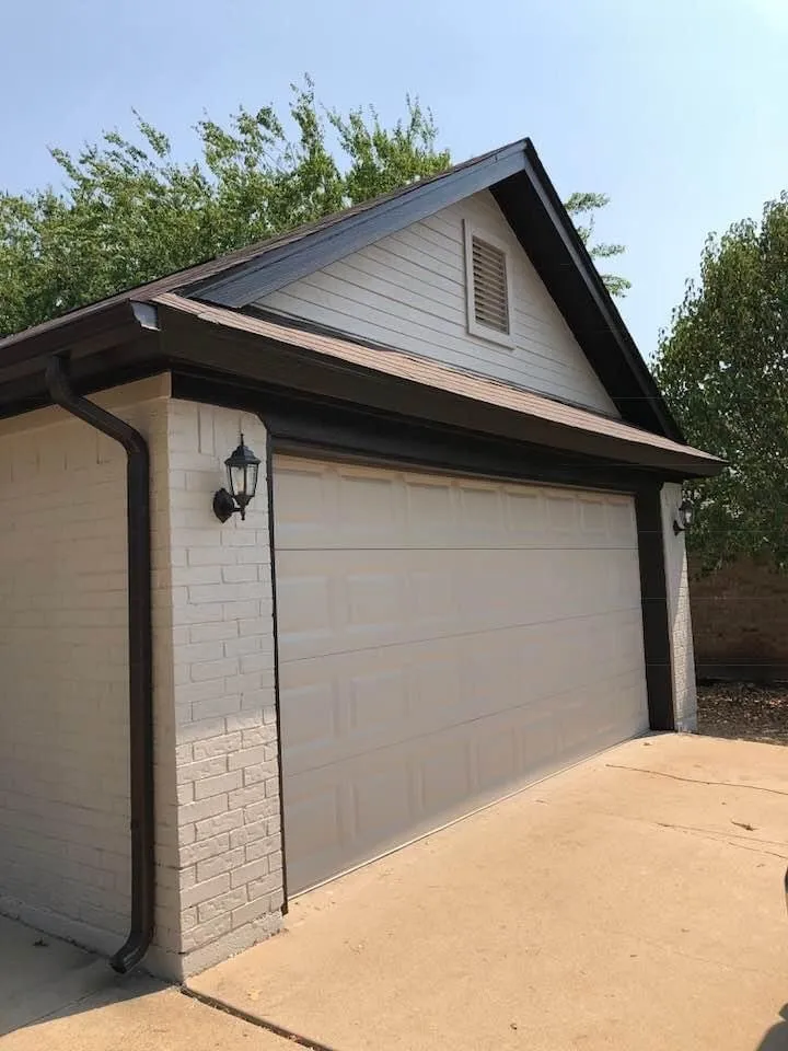 Slide of Juarez Roofing