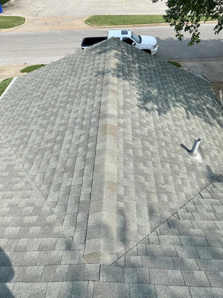 Slide of Juarez Roofing