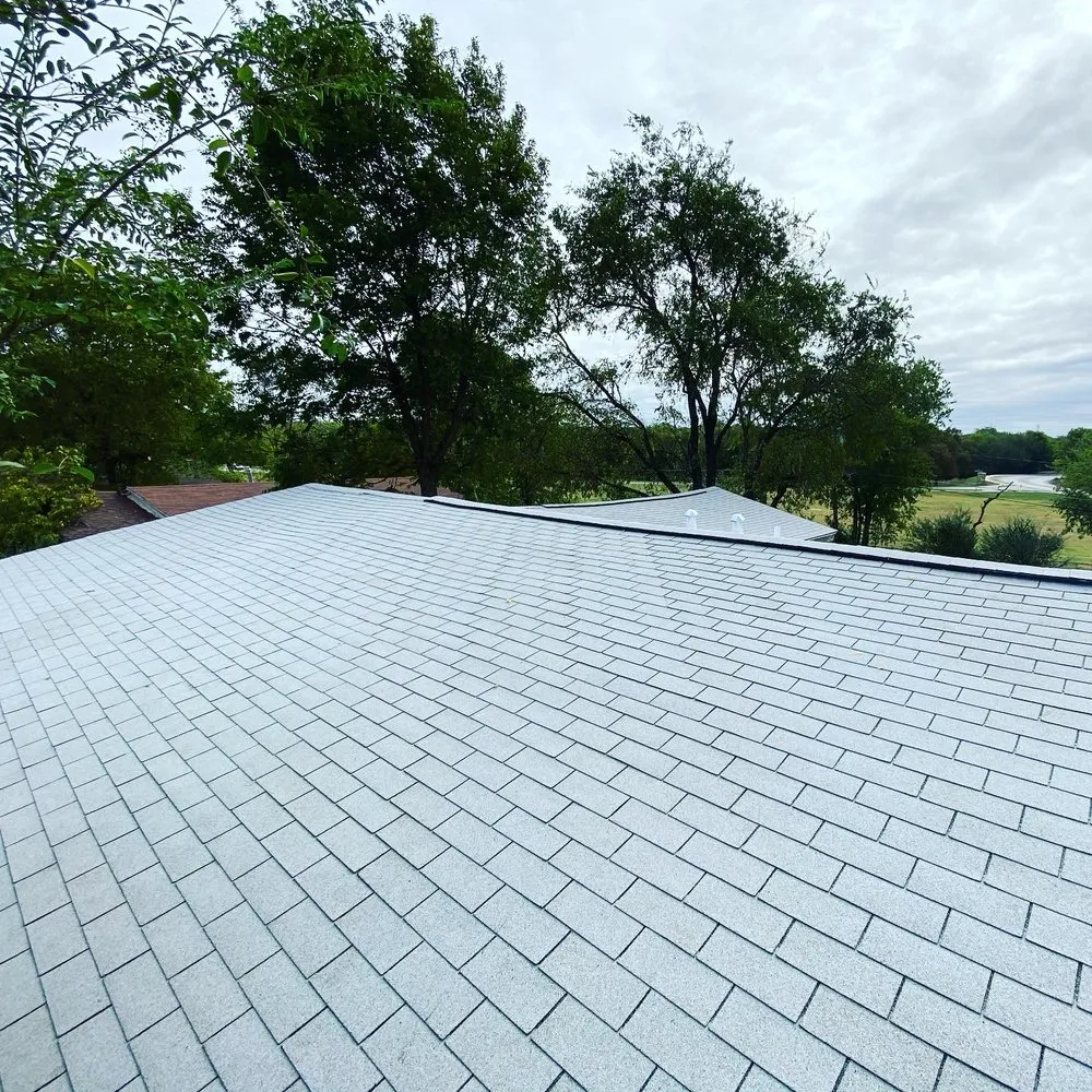 Slide of Juarez Roofing