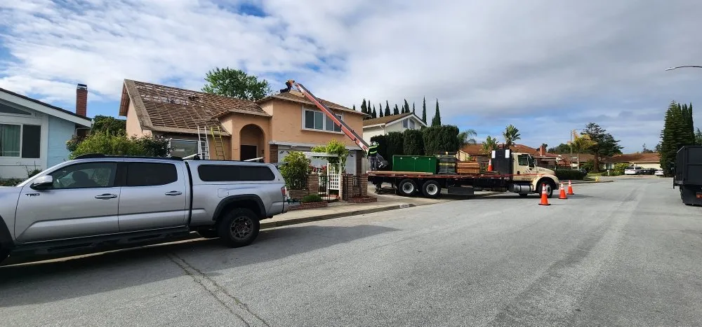 Slide of Julio & Family Roofing