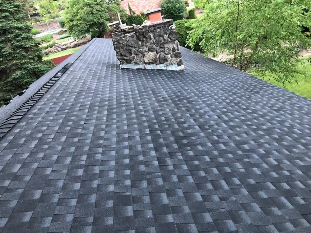 Slide of Julio’s Roofing