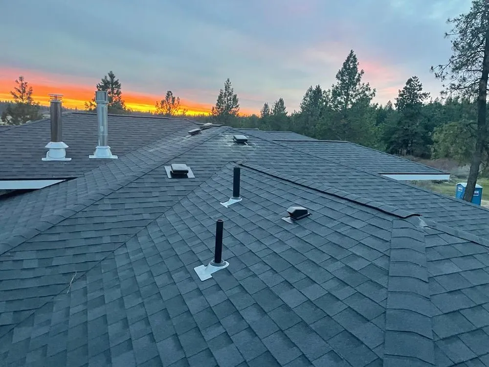 Slide of Julio’s Roofing