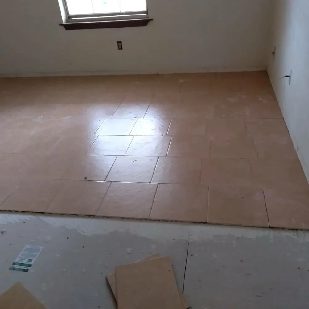 Local roof replacement for fast service across TEMPLE TERR, FL - Junior Handyman Service