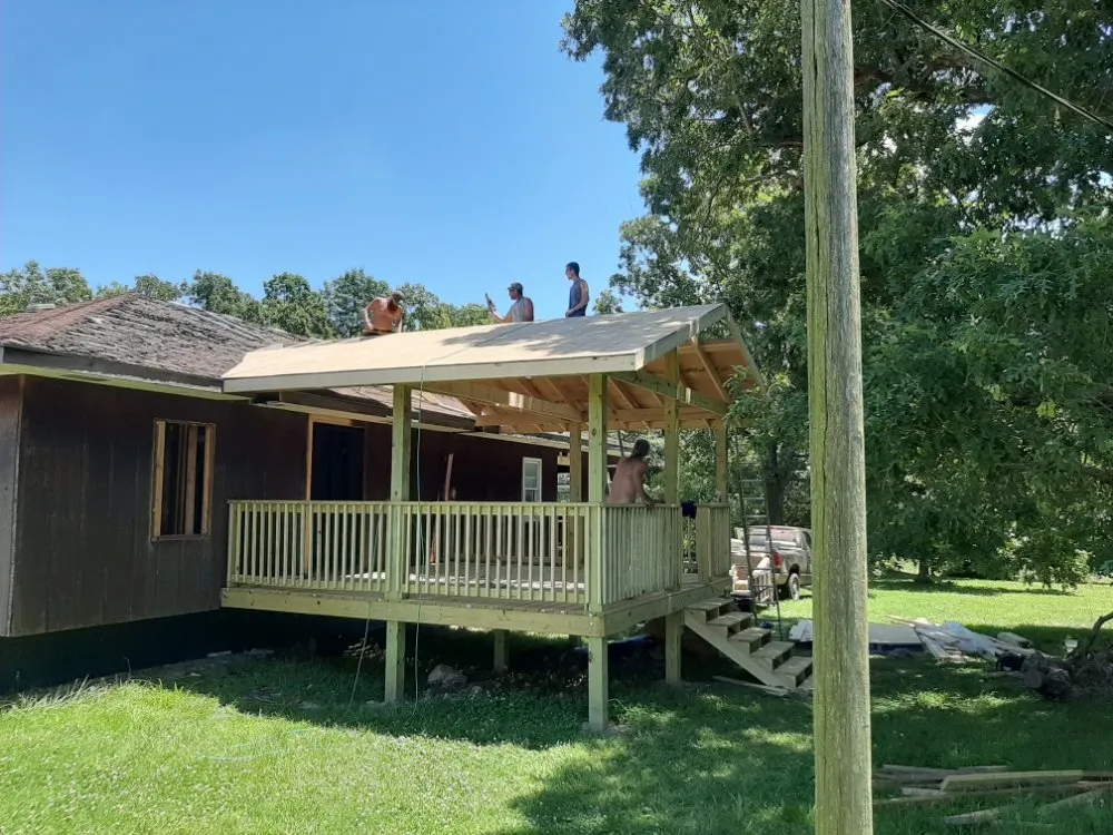Expert residential roofing service in Missouri, MO by Junk Monkeys