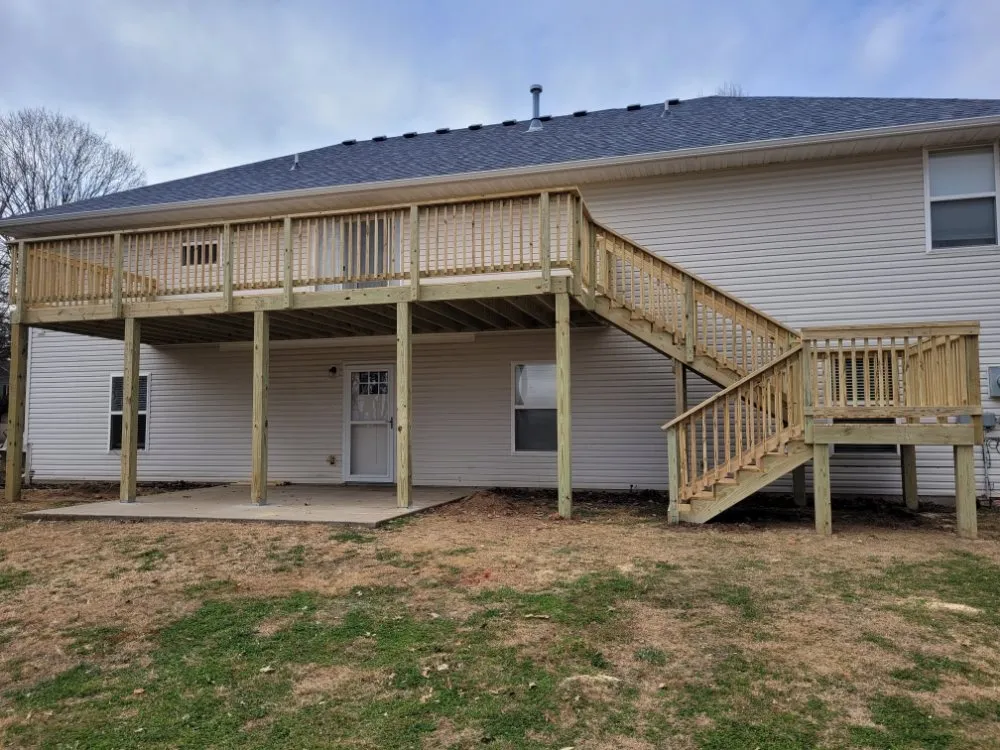 Professional roof repair in Missouri, MO by Junk Monkeys