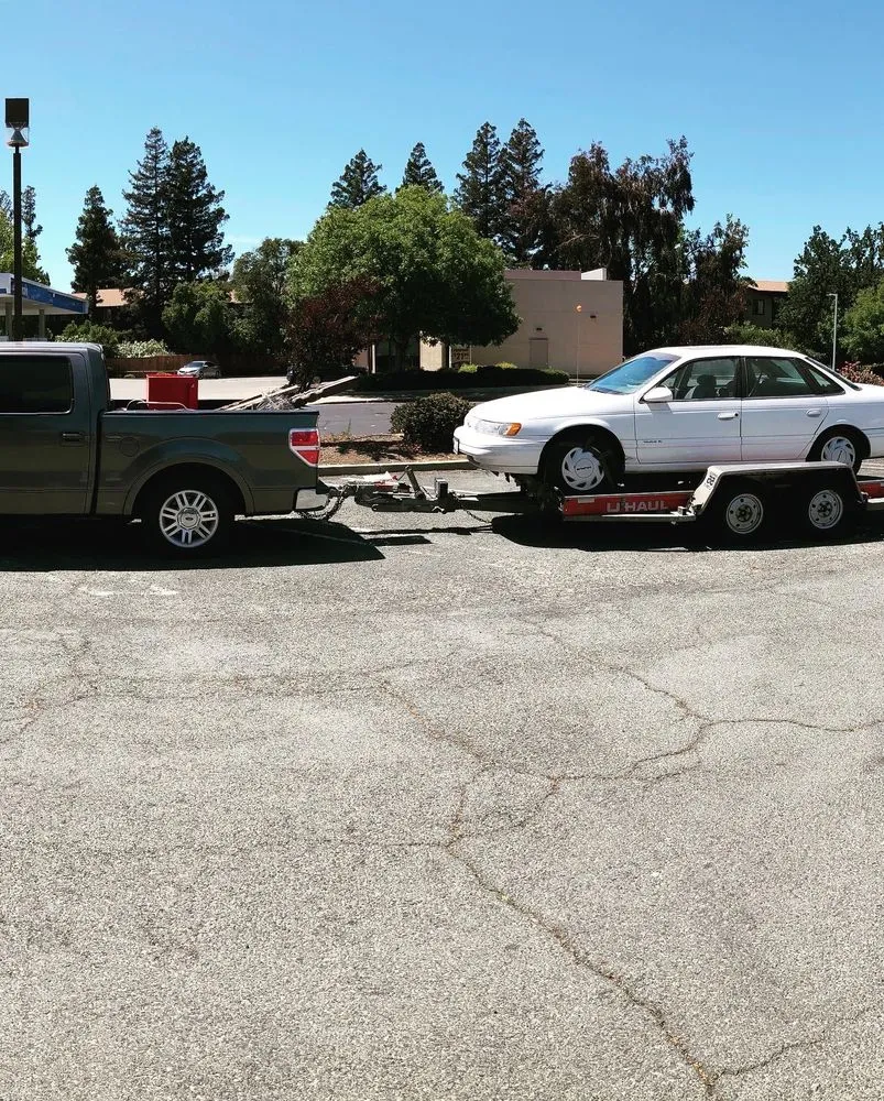 Slide of Junkology Hauling