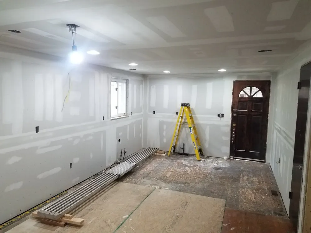 Slide of Juno's Contracting