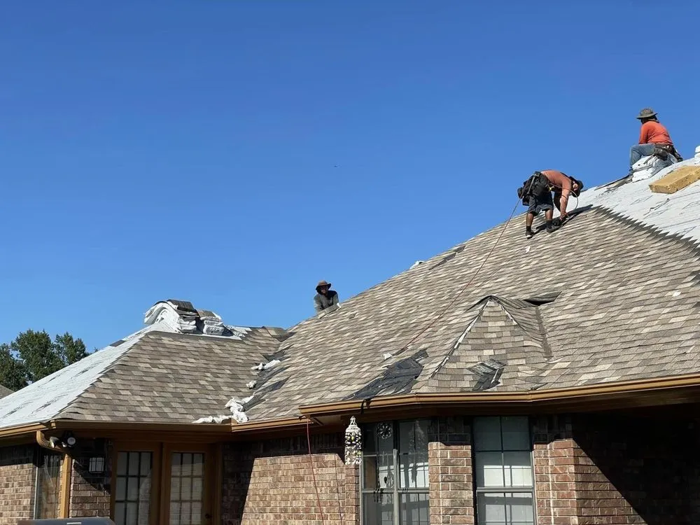 Slide of Justin Dye Roofing