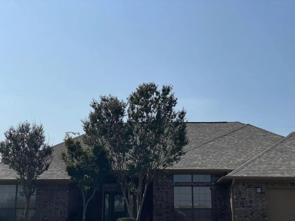 Slide of Justin Dye Roofing