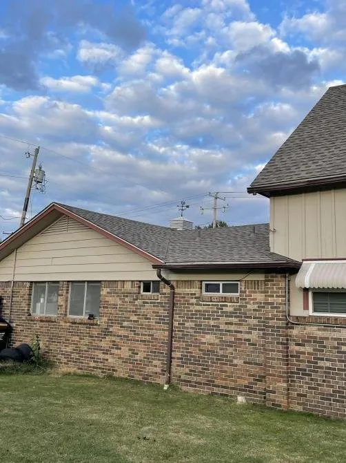 Slide of Justin Dye Roofing