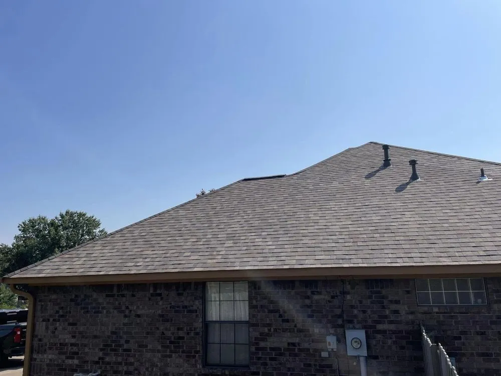 Slide of Justin Dye Roofing