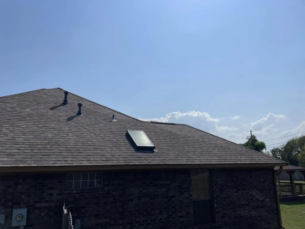 Slide of Justin Dye Roofing