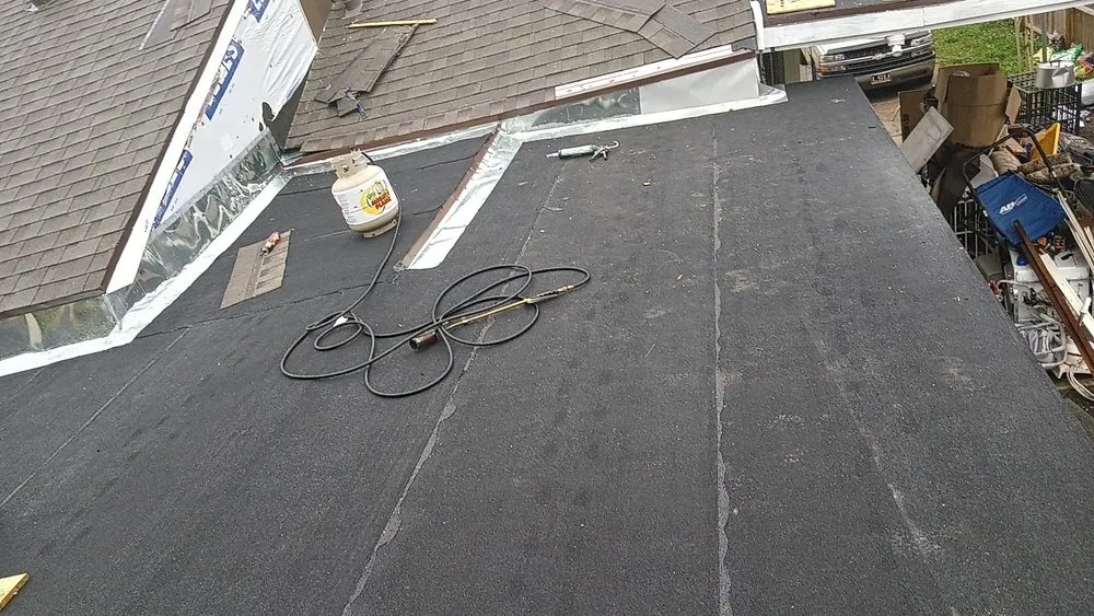 Slide of Juventino Rosas Roofing