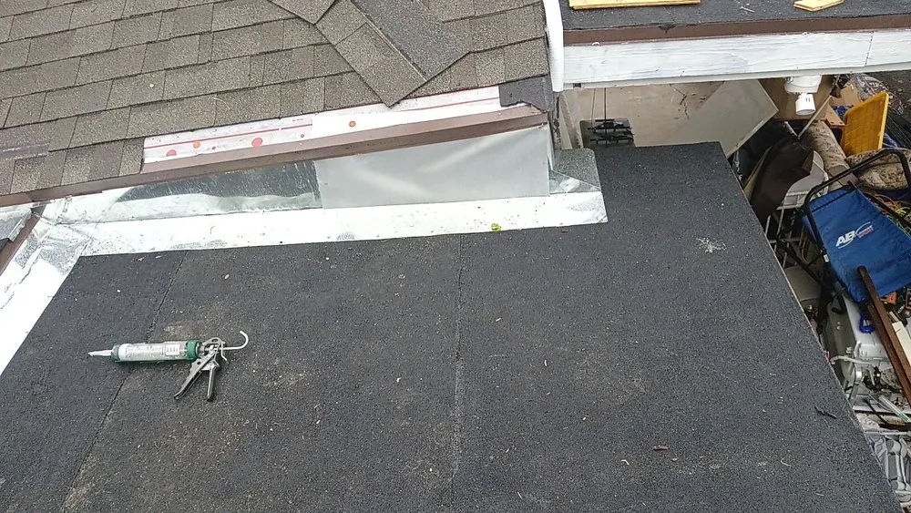 Slide of Juventino Rosas Roofing