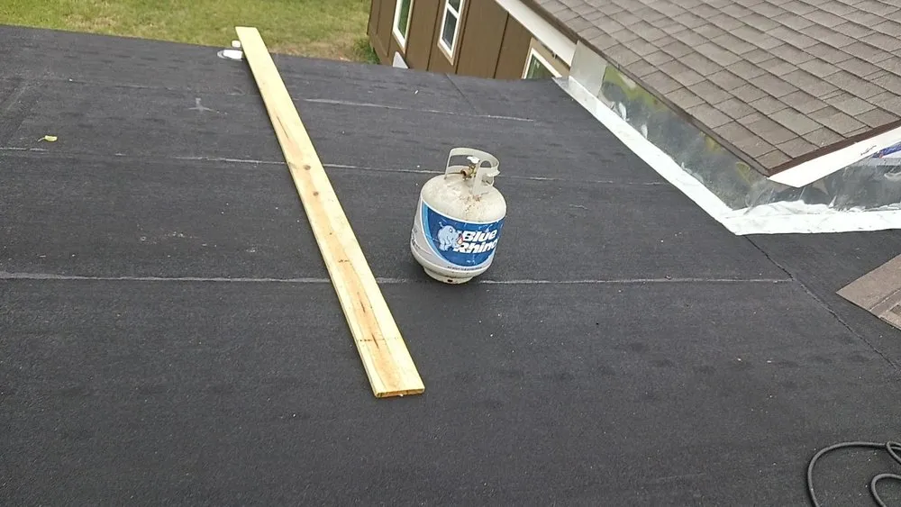 Slide of Juventino Rosas Roofing