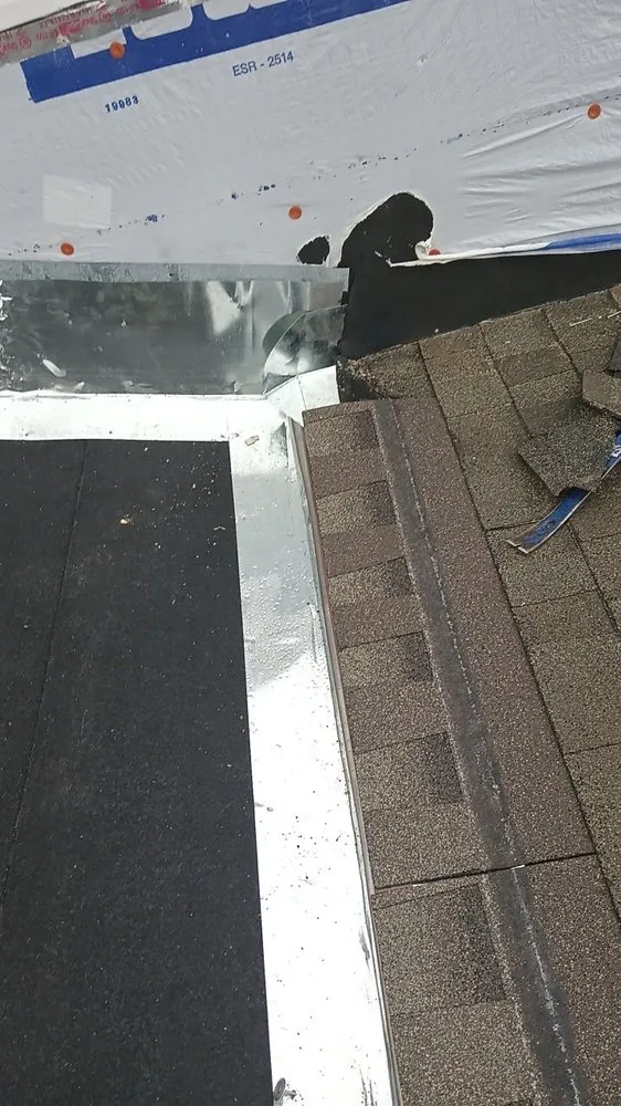 Slide of Juventino Rosas Roofing