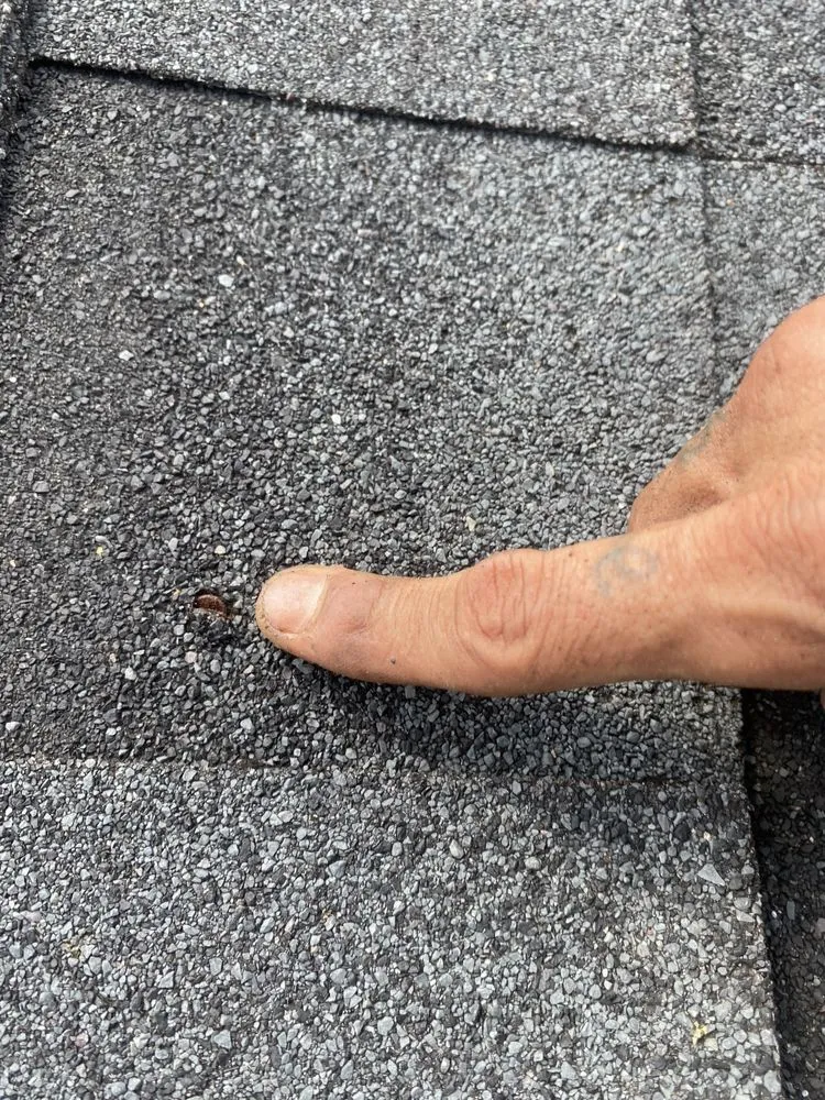 Slide of Juventino Rosas Roofing