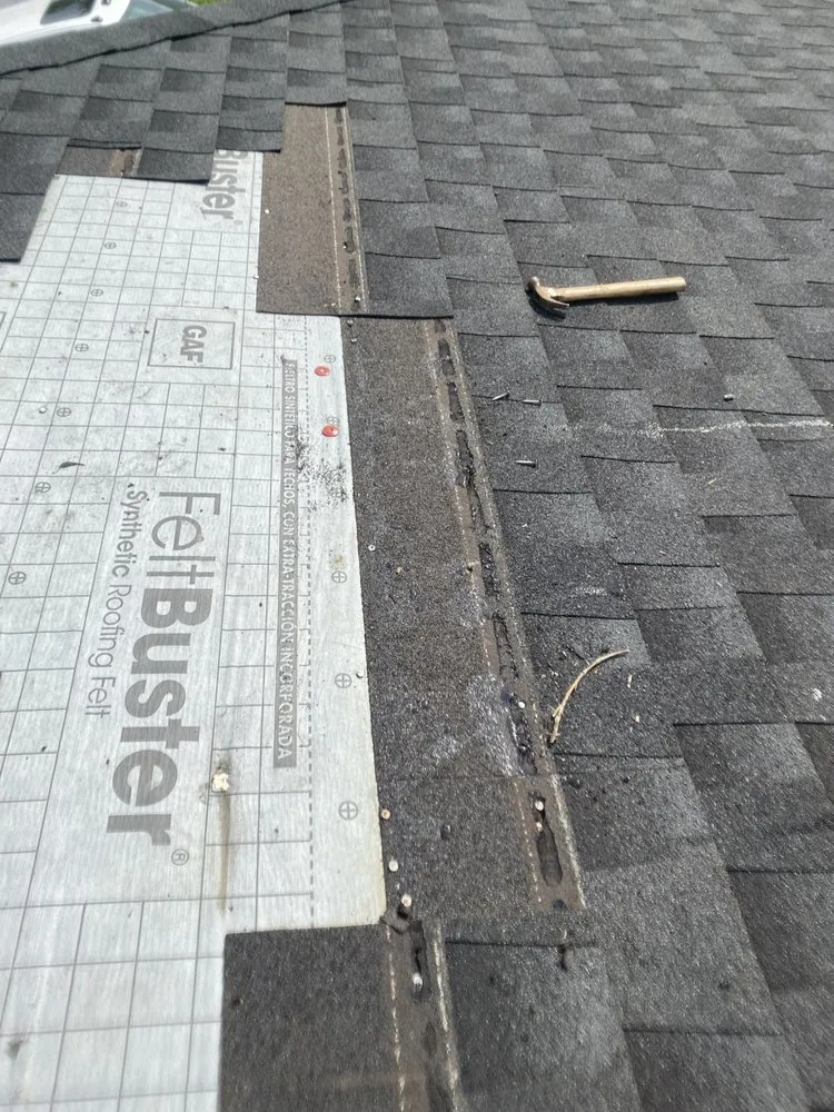 Slide of Juventino Rosas Roofing