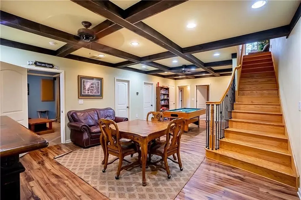 Slide of JVR Contractors