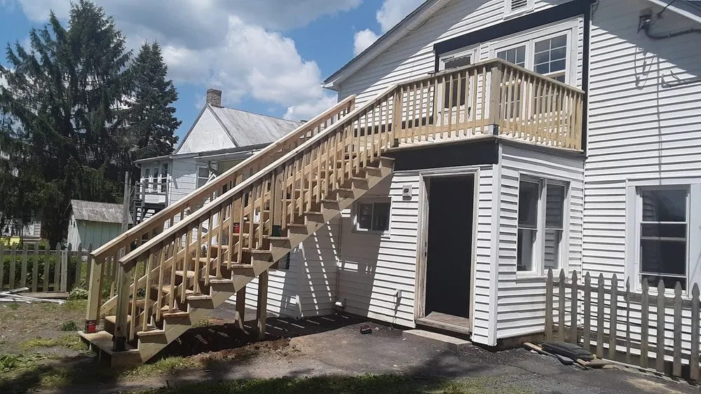 Slide of JWE Remodeling and Roofing