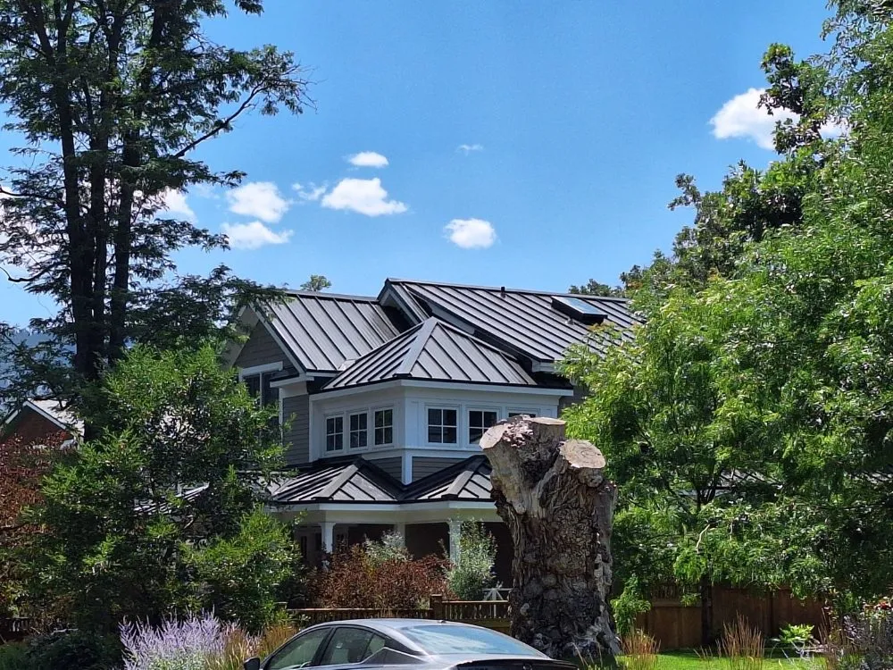 Slide of K & M Roof and Metal Works
