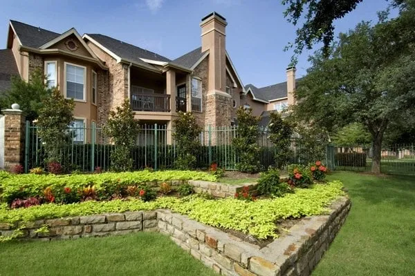 Slide of K & M Services