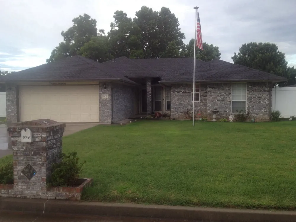 Slide of K & R Roofing