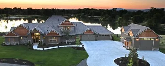 Slide of K D Roofing