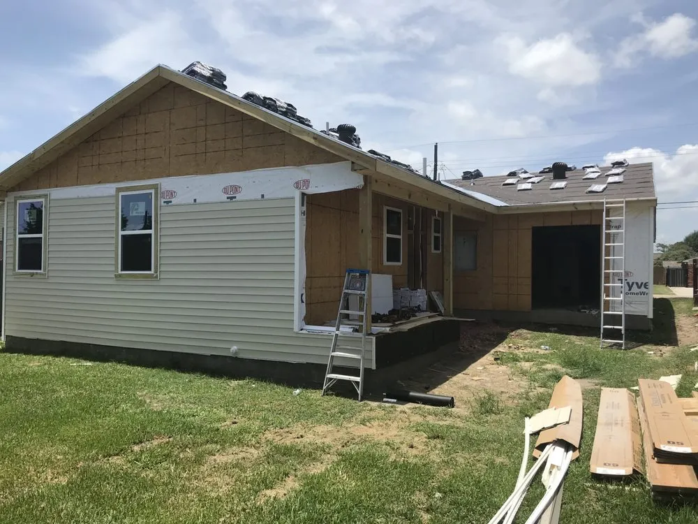 Slide of Kahn Enterprises